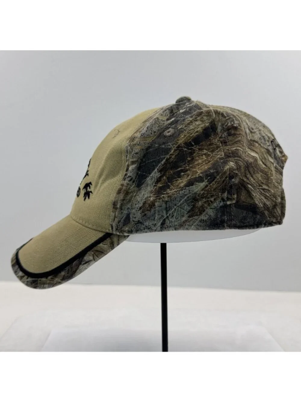 Ducks Unlimited Camouflage Cap Adjustable Strap Embroidered Logo DU Leader Hat